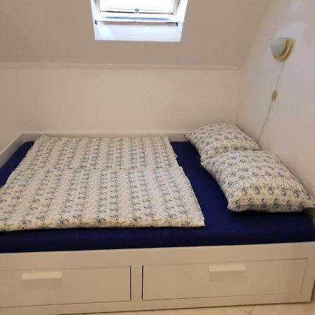 Leander Apartman Balatonlelle Exteriör bild