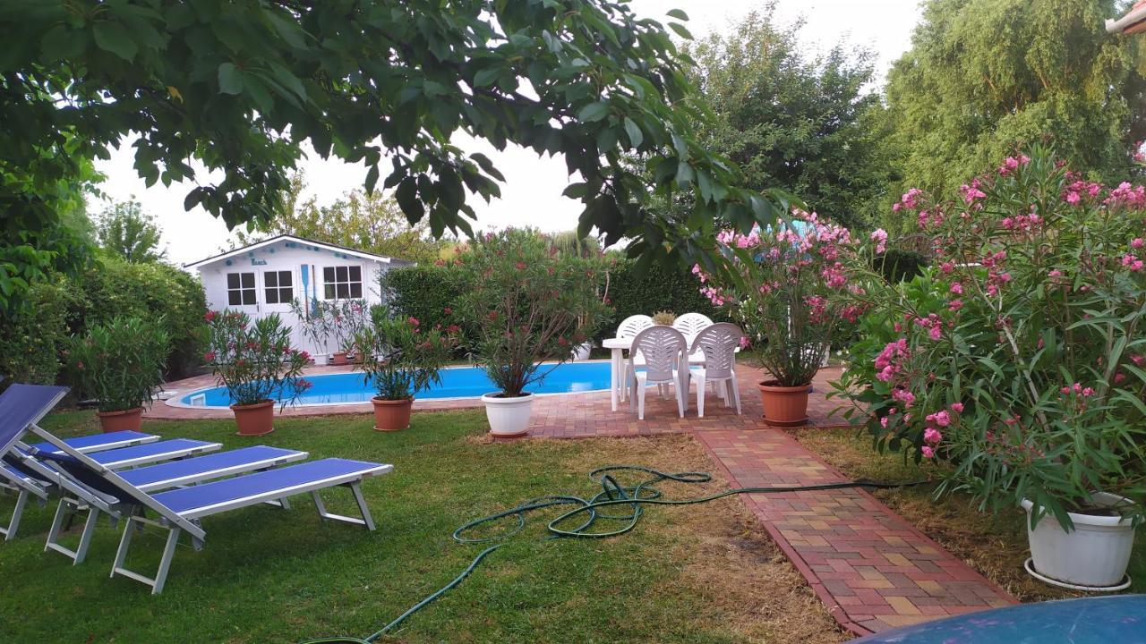 Leander Apartman Balatonlelle Exteriör bild