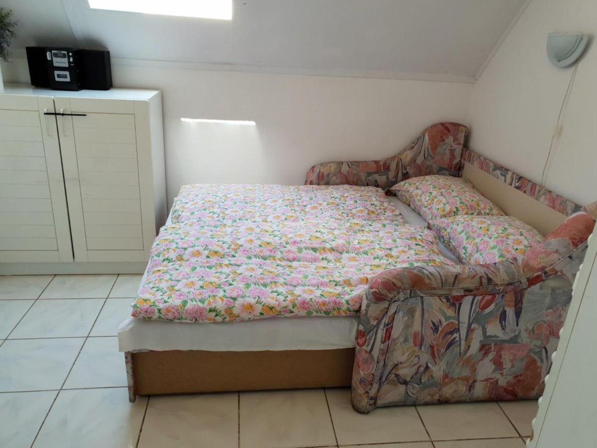 Leander Apartman Balatonlelle Exteriör bild