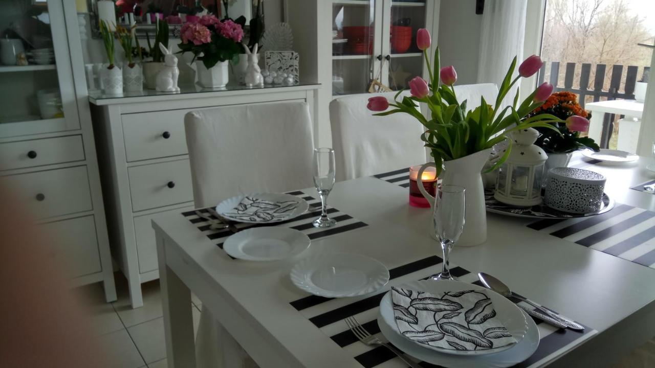 Leander Apartman Balatonlelle Exteriör bild