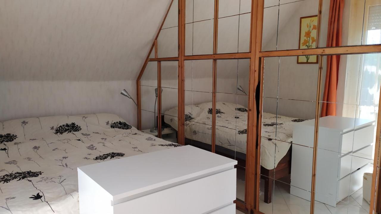 Leander Apartman Balatonlelle Exteriör bild